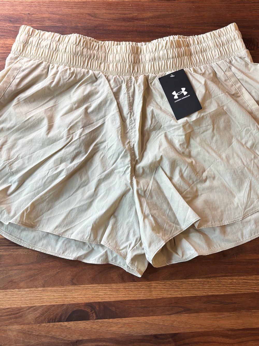 UNDER ARMOUR FLEX WOVEN 3" CRINKLE SHORTS NWT XL